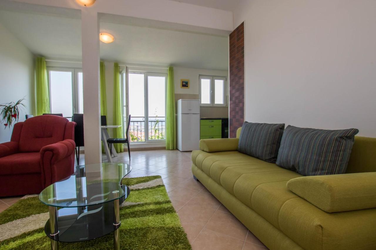 Apartment Andrea Τρογκίρ Εξωτερικό φωτογραφία