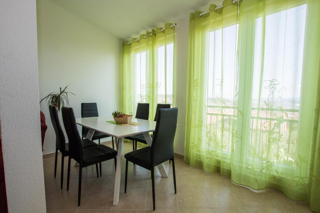 Apartment Andrea Τρογκίρ Εξωτερικό φωτογραφία
