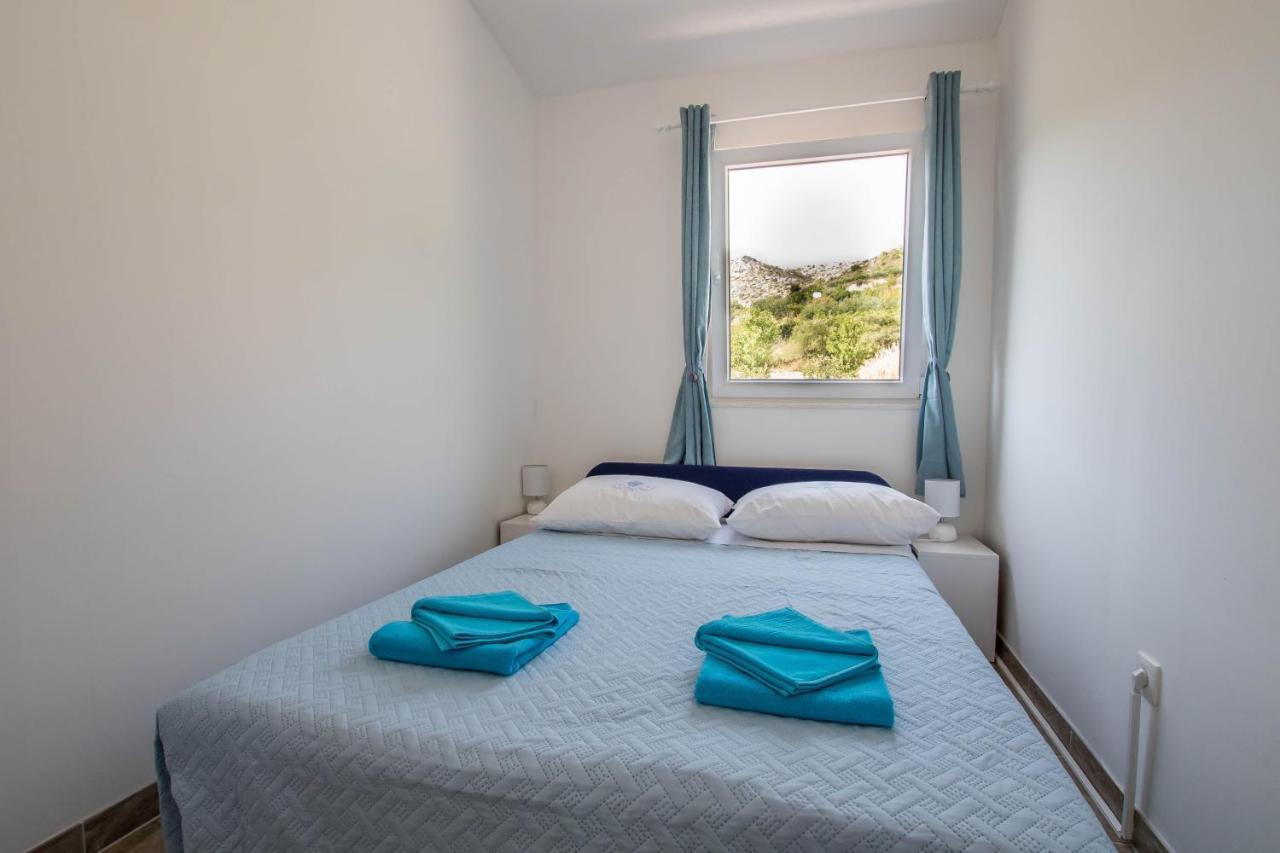 Apartment Andrea Τρογκίρ Εξωτερικό φωτογραφία